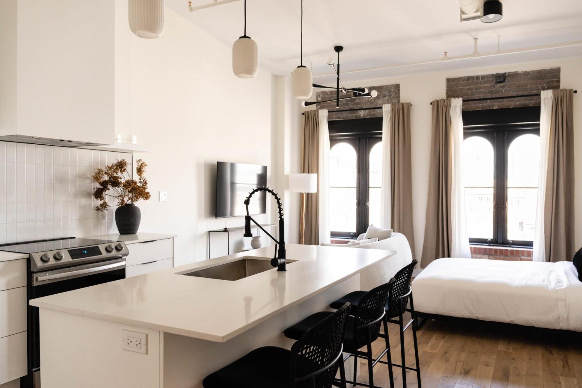 Maison Place Jacques-Cartier By Luxury In Transit Apartment มอนทรีอัล ภายนอก รูปภาพ