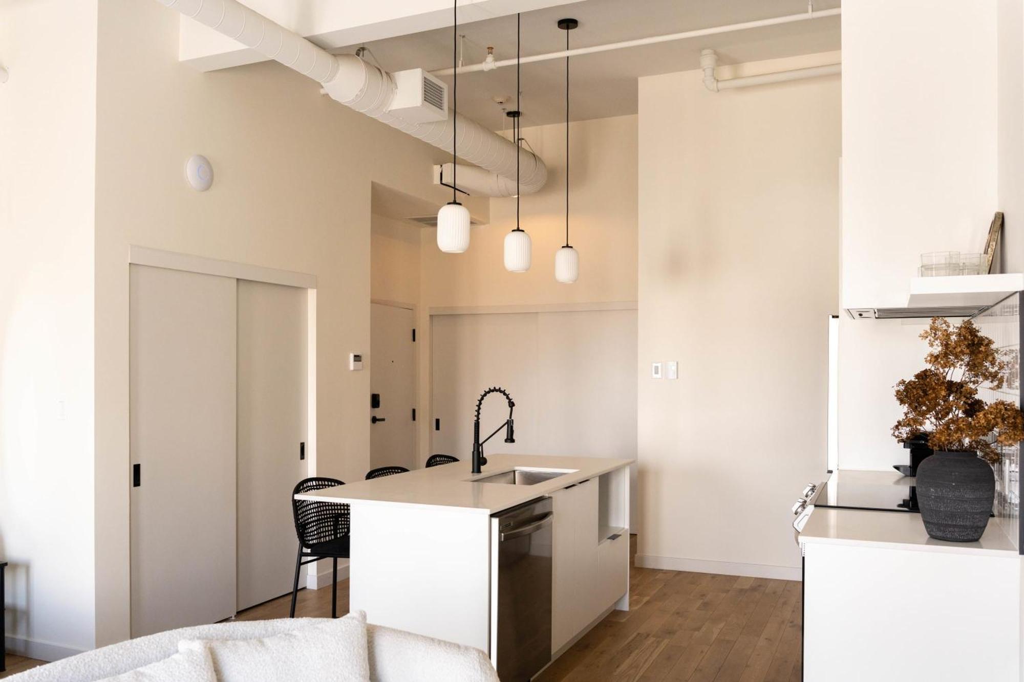 Maison Place Jacques-Cartier By Luxury In Transit Apartment มอนทรีอัล ภายนอก รูปภาพ